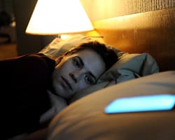 แชทที่ไม่มีวันขึ้นว่า "อ่านแล้ว": พื้นที่ความคิดถึงในยุคดิจิทัล BRB-Cov